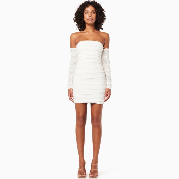 Elliatt Annalise Mini Dress in Ivory, NWT - Picture 2 of 8